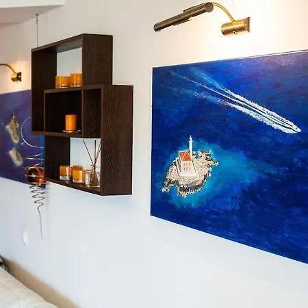 Irisa Art Apartment *